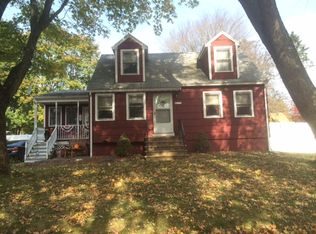 14 Anthony Rd, Tewksbury, MA 01876