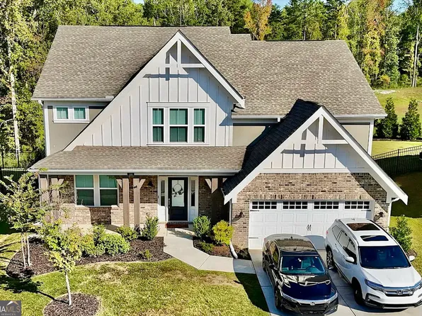 186 Michigan Cir, Hoschton, GA 30548