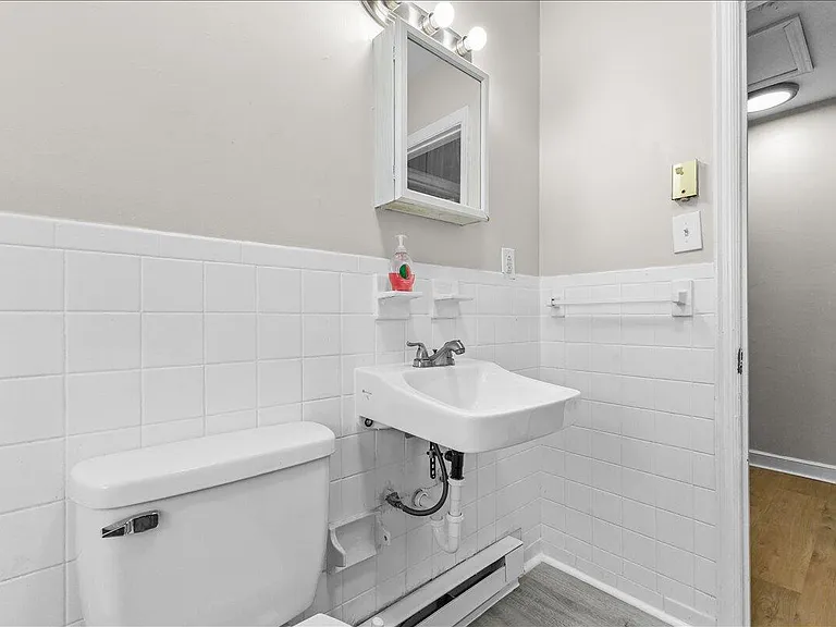 715 Bibb St NE — Photo 15