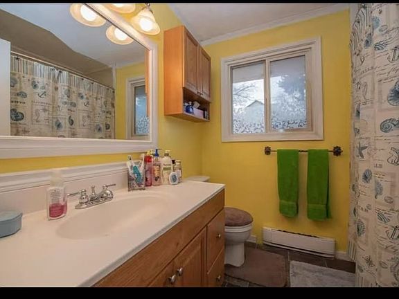 4th image of 4010 33rd St