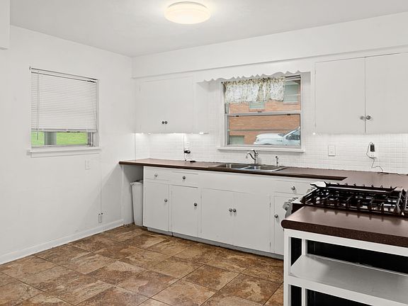 5th image of 5204 Crescent Dr