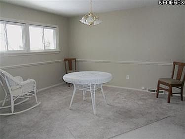 3rd image of 237 Coventry Dr