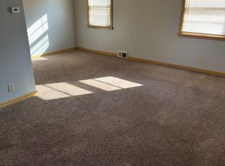 424 N 68th St, Wauwatosa, WI 53213