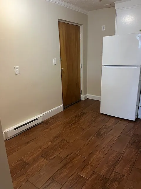 2 bed, 750 sqft, $2,000 — Photo 3