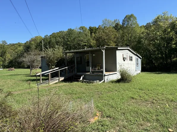 110 Castle Top Dr, Ashland City, TN 37015