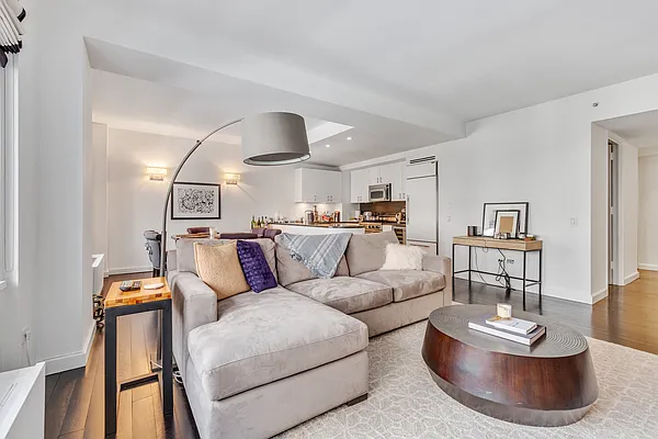 Sold by UbiQ NY | media 4