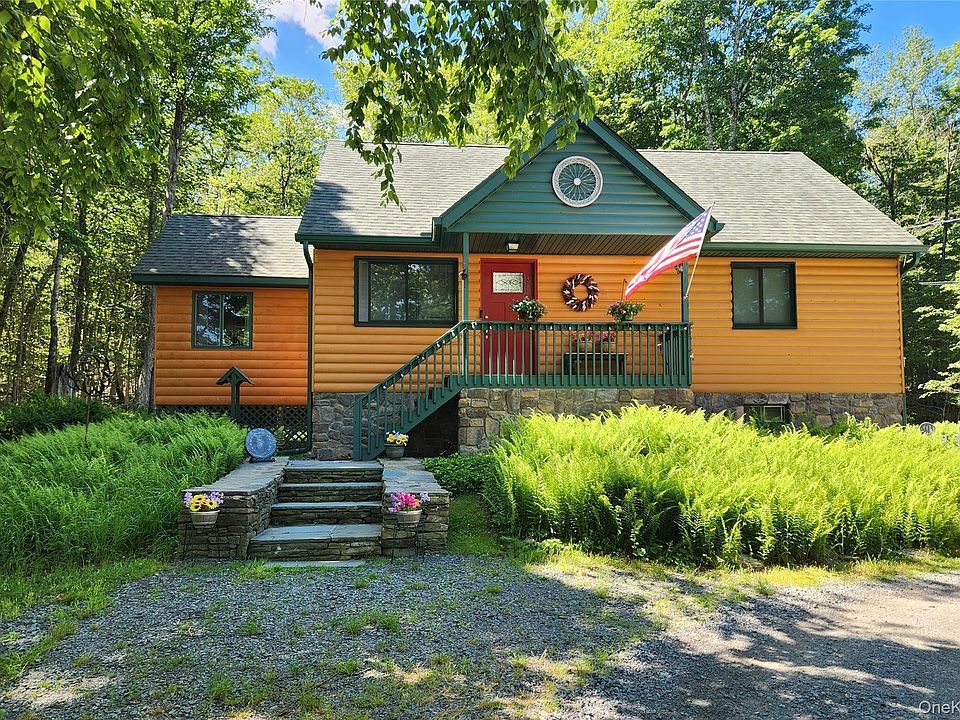 1st image of 150 Hartwood Drive