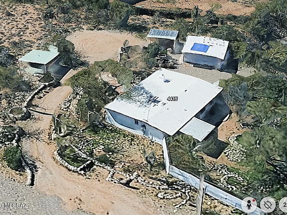 3rd image of 4431 N Swan Rd