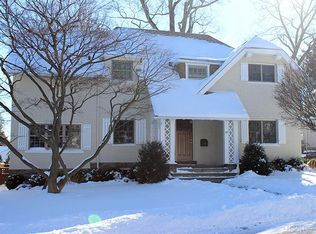 50 Fernwood Rd, Larchmont, NY 10538