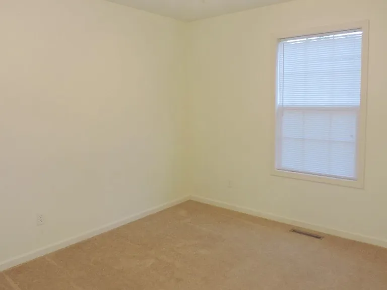 19550 Lenox Ln — Photo 14