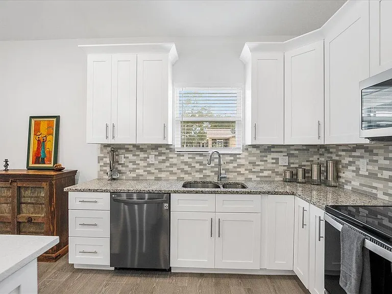 5362 NW Akbar Ter — Photo 12