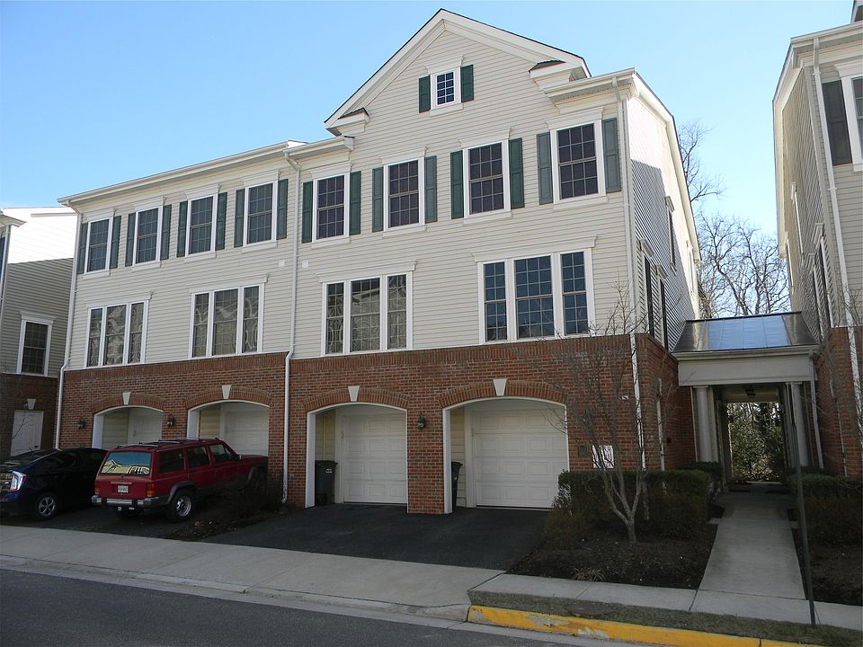 1st image of 3551 Huntley Manor Ln