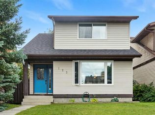 123 N Silverstone Rd NW, Calgary, AB T3B 4Y6