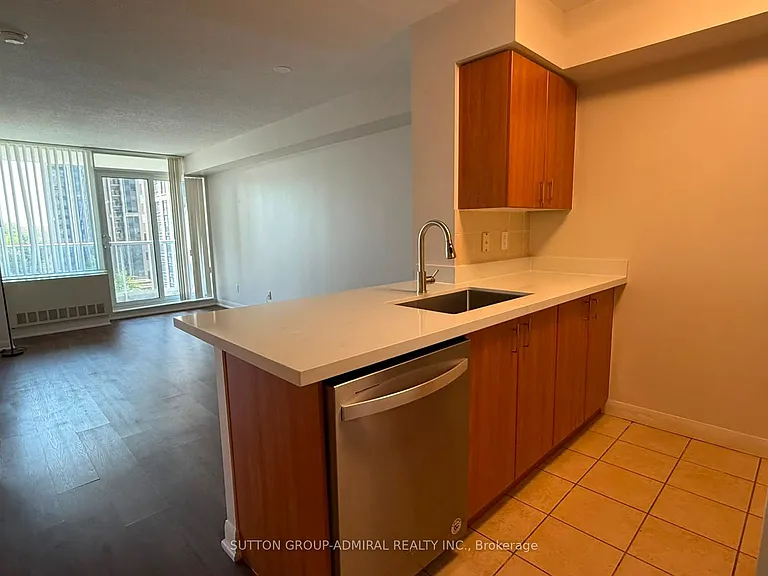 4968 Yonge St #803 — Photo 6