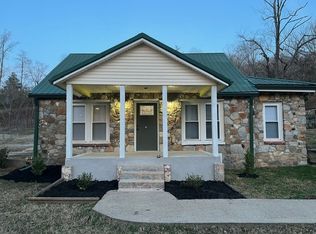 5629 Bryant Hollow Rd, Cunningham, TN 37052