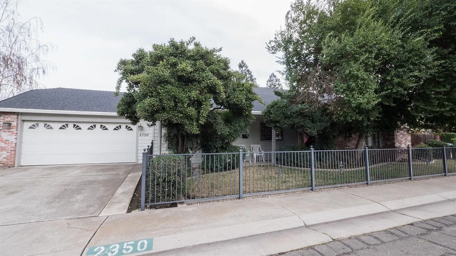 2350 Oregon Ave photo 1