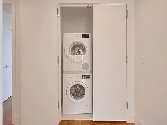 4th image of 237 11th St APT 10E