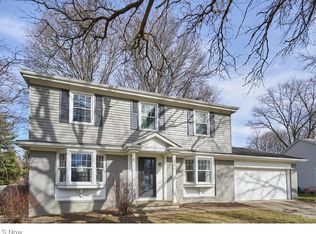 2154 Woodpark Rd, Akron, OH 44333