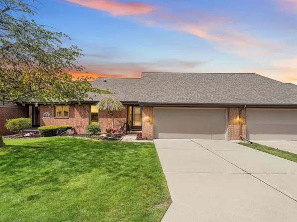16125 Meadows Dr, Macomb, MI 48044