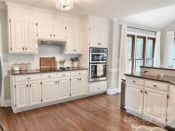 2nd image of 12019 Lavershire Ct