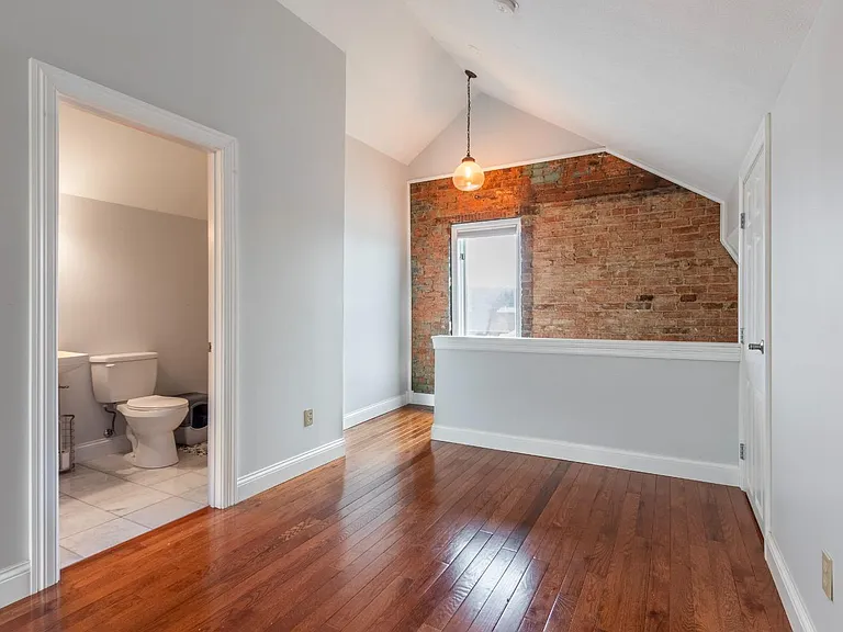 316 Walnut St — Photo 29