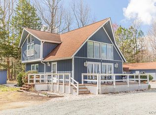 200 Marina Dr, Center Cross, VA 22437