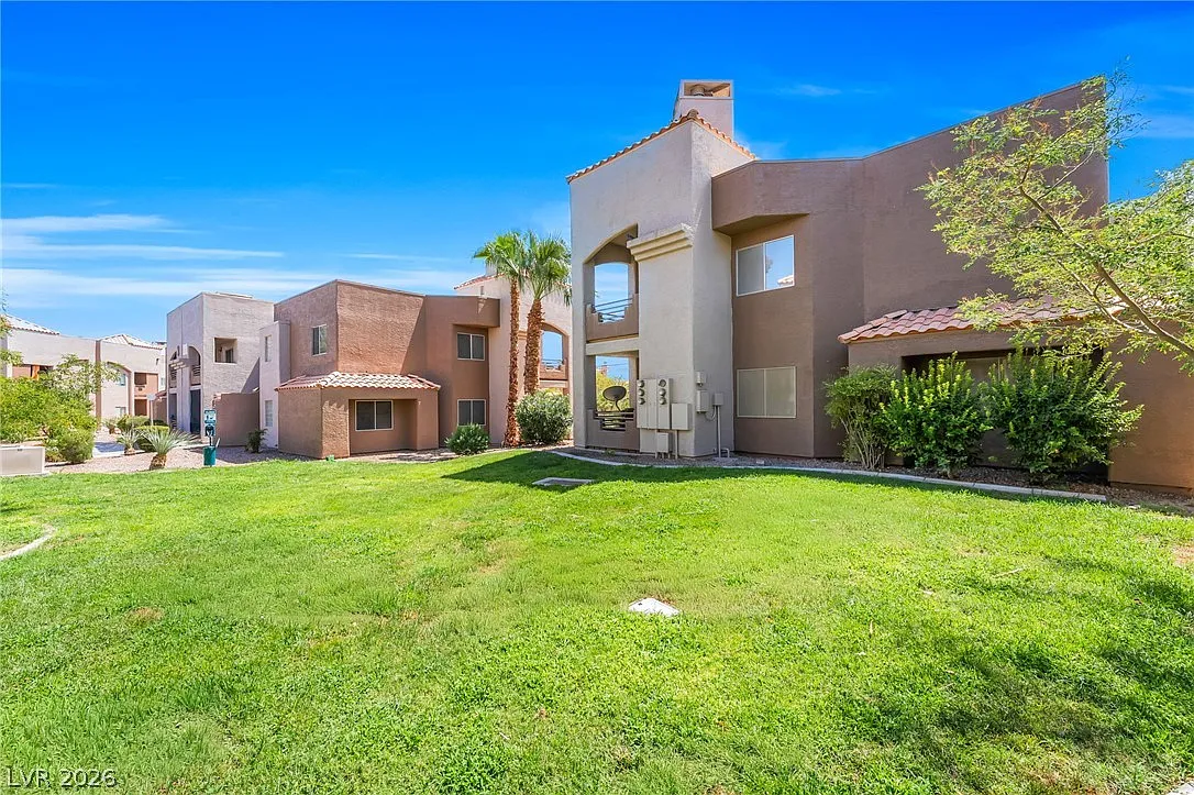 2 bed, 2.0 bath, 1127 sqft, $1,400 — Photo 1