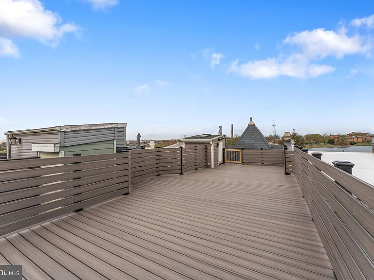 2421 1st St NW #1 — Photo 31