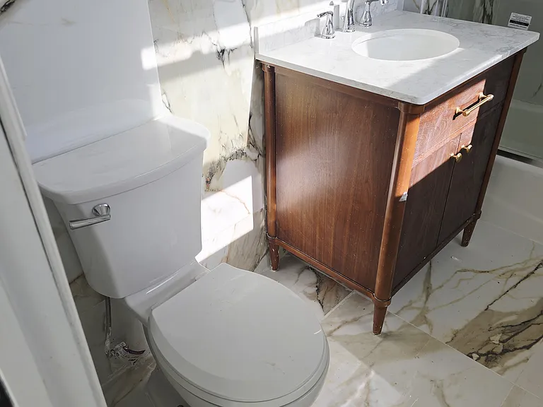 2230 E Ocean Blvd #7 — Photo 10