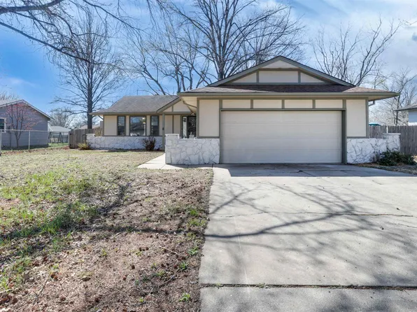 1513 E Maple St, Derby, KS 67037