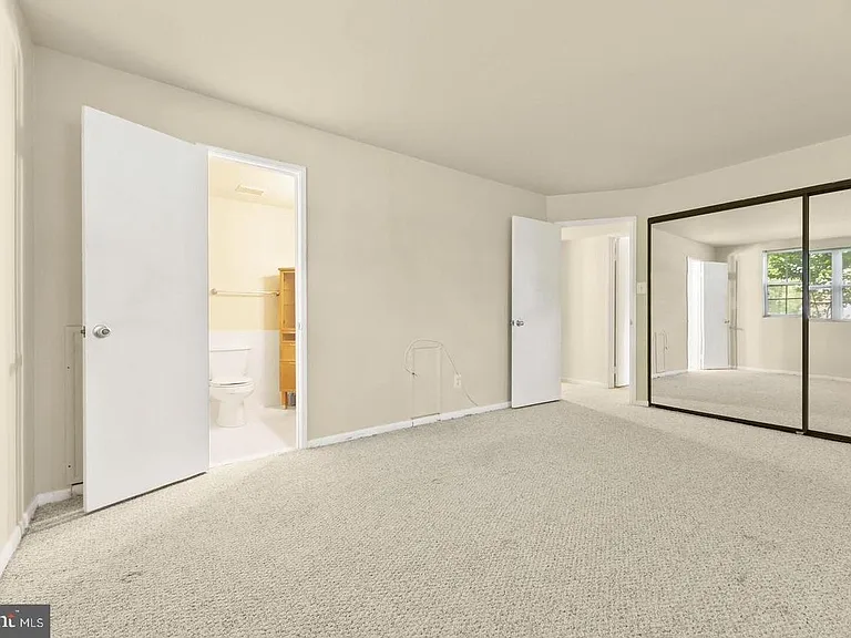 1747 Great Falls St — Photo 12