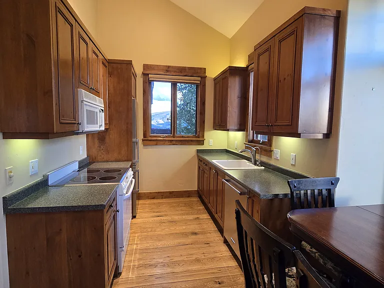 Flat Point — Photo 6