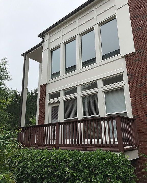 Front deck overlooking court