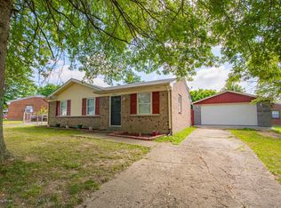 9407 Bronzeridge Pl, Louisville, KY 40229