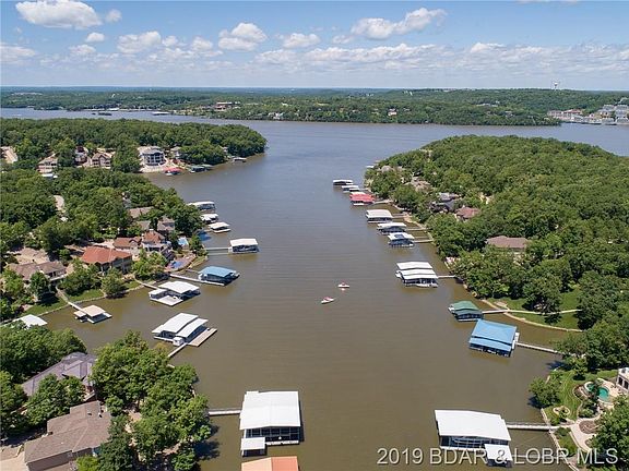 3rd image of 254 E Lake Ct