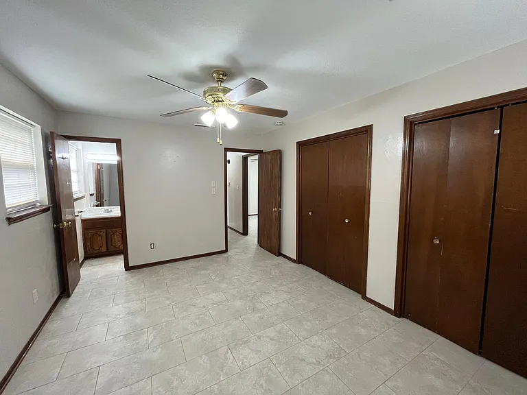 1505 Kingston Rd — Photo 10