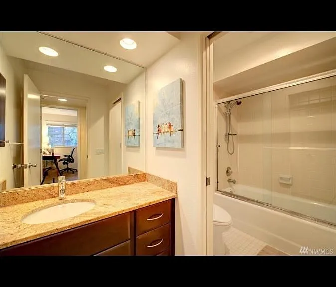 555 Kirkland Way — Photo 6