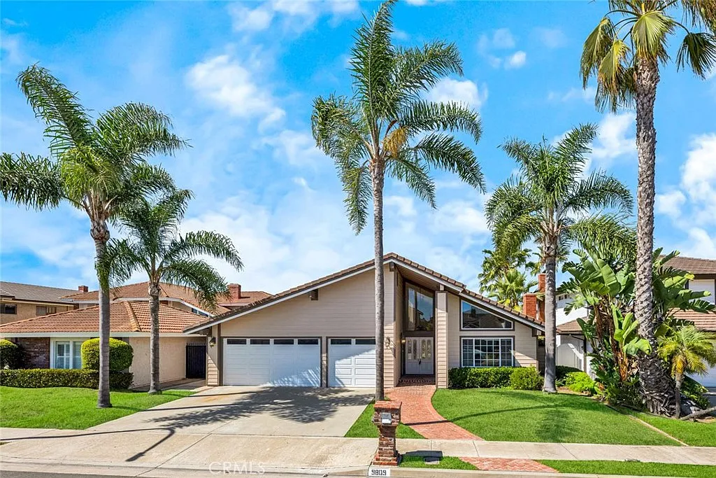 Building Photo - 9809 Red River Cir