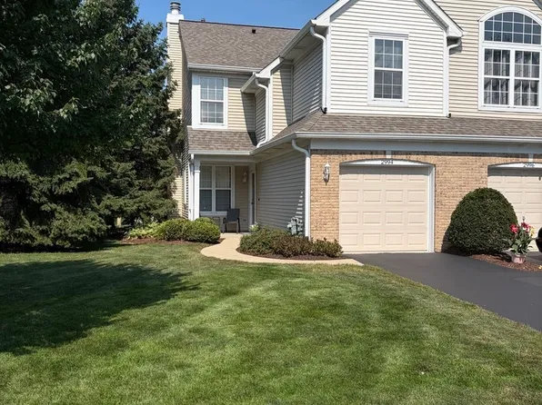 2994 Waters Edge Cir, Aurora, IL 60504