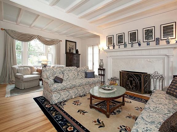 1899 Masterpiece Colonial