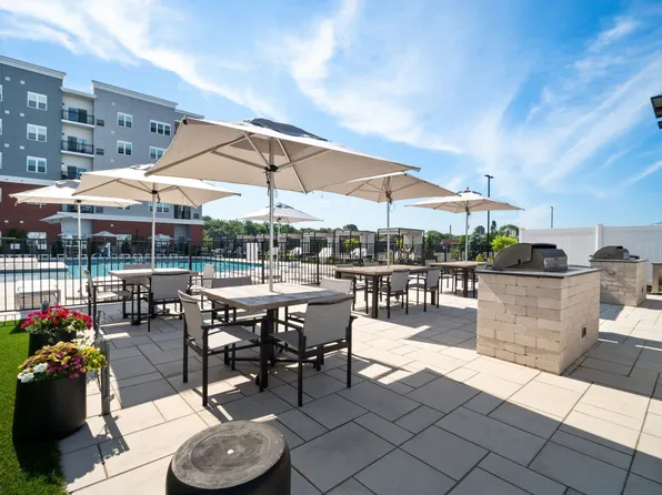 668a Avenue East image 10 of 10