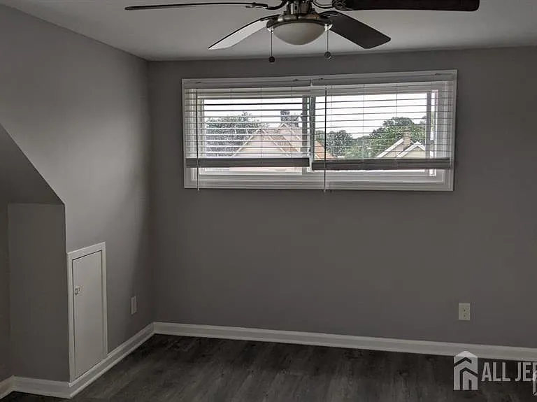 321 Augusta St — Photo 7