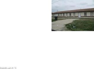 305 S 3rd St, Naples, FL 34142