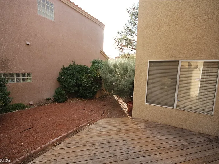 3440 Middle View Dr — Photo 17