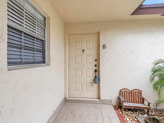 4th image of 14040 Nesting Way APT B