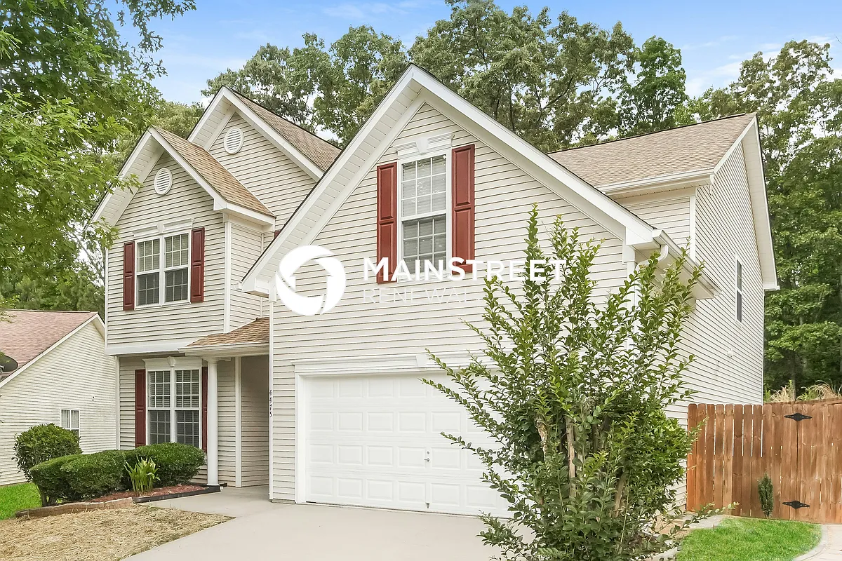 Front View - 4475 Feather Way