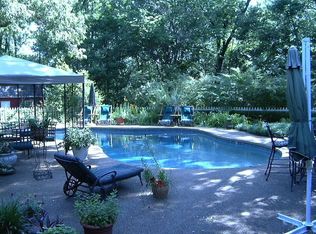 2618 Hacks Cross Rd, Germantown, TN 38138