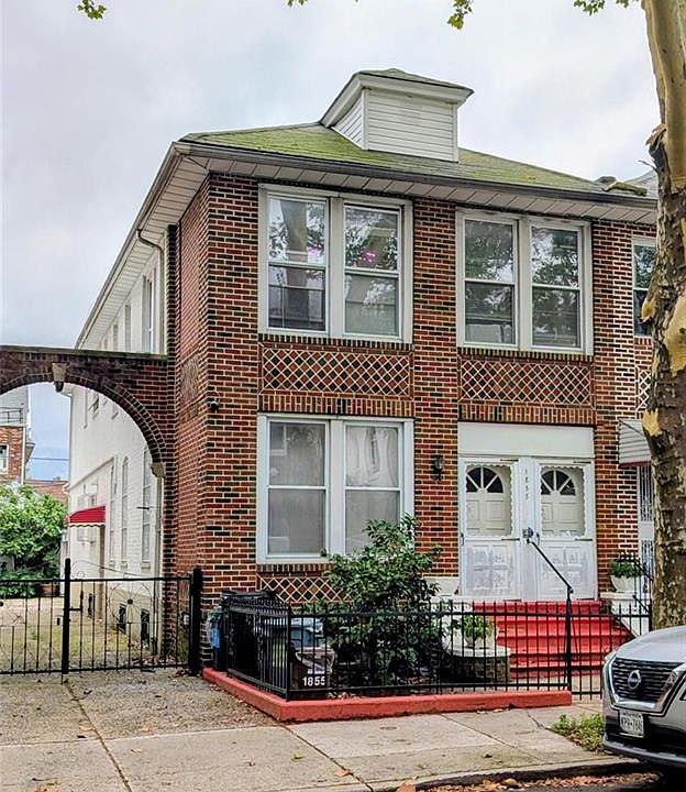 1st image of 1855 66th St