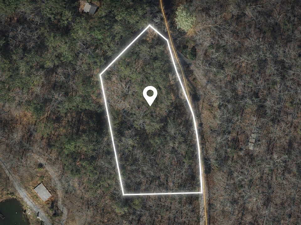 1st image of 211 Hidden Hollow Lane