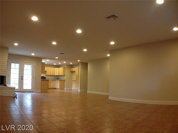 3rd image of 2412 La Casa Dr